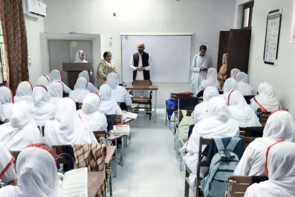 ڈپٹی کمشنر جہلم کا کالج آف نرسنگ اور گورنمنٹ اسکول آف الائیڈ ہیلتھ سائنسز کا دورہ، طبی تعلیم کے معیار کا جائزہ لیا