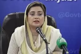 عظمیٰ بخاری کا فضل الرحمان کے بیان پر ردعمل، "اپنے بیٹوں کو ڈبل تنخواہ پر بارڈر پر بھیج کر دکھائیں”