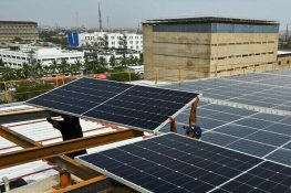 آسٹریلیا میں بیٹری سبسڈی سے سولر توانائی کو فروغ، بجلی کے بلوں میں نمایاں کمی