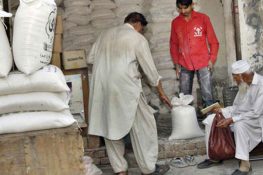 ملک بھر میں آٹے کی قیمتوں میں مزید اضافہ، 20 کلو تھیلا 2900 روپے تک پہنچ گیا
