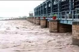 ہیڈ مرالہ پر نچلے درجے کا سیلاب، گجرات میں دیگر مقامات پر صورتحال معمول کے مطابق