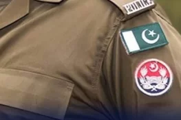 لاہور میں شہری اور اہلیہ سے مبینہ بدسلوکی، دو پولیس اہلکاروں کے خلاف مقدمہ درج