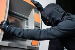 کراچی: نجی بینک کے اے ٹی ایم سے 53 لاکھ روپے کی چوری، آپریشن منیجر ملوث نکلا