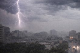 گرج چمک کے ساتھ بارش کی پیشگوئی، محکمہ موسمیات نے شہریوں کو خبردار کردیا