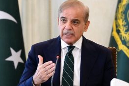 سیلاب متاثرین کی مدد قومی ذمہ داری، متاثرہ افراد کو تنہا نہیں چھوڑیں گے، وزیراعظم