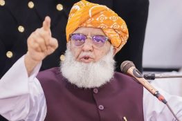 مکہ پر حملہ عالم اسلام پر حملہ تصور ہوگا، فضل الرحمان