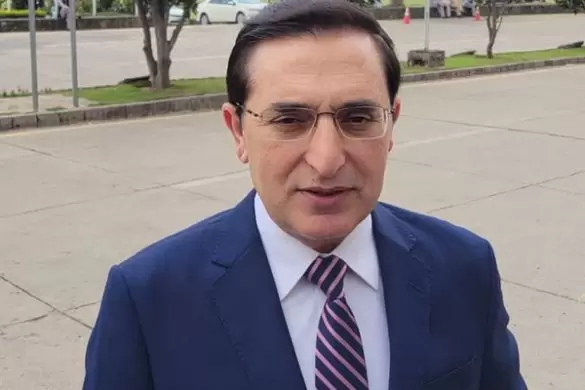 لانگ مارچ سیاسی اور اٹل فیصلہ ہے، پرامن ہوگا: بیرسٹر گوہر