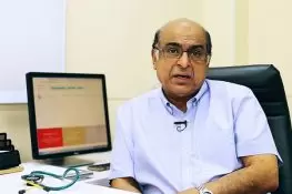 عمران خان کا طبی معائنہ کرنے والے ڈاکٹر فرقاد عالمگیر کون ہیں؟