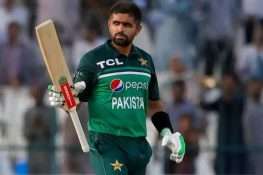 بابر اعظم کے انٹرنیشنل کرکٹ میں 16 ہزار رنز مکمل، پانچویں پاکستانی بیٹر بن گئے
