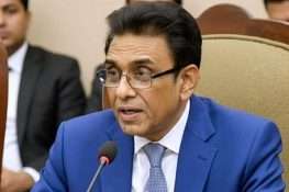 ہم قائداعظم کے پاکستان آئے تھے، کسی نے بھٹو کے پاکستان میں دھکیل دیا: خالد مقبول صدیقی