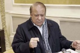 ہمارے فوجی دلیری سے لڑ رہے ہیں، قربانیوں پر کوئی شک نہیں: نواز شریف