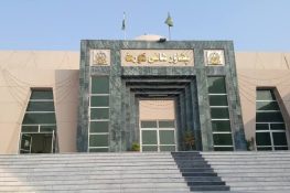 پشاور ہائیکورٹ نے لانگ مارچ سے متعلق درخواست پر عبوری ریلیف دینے سے انکار کردیا