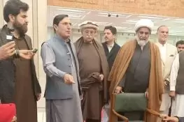 پی ٹی آئی خیبر پختونخوا حکومت بچانے اور عمران خان کیلئے ریلیف حاصل کرنے کا موقع گنوا بیٹھی