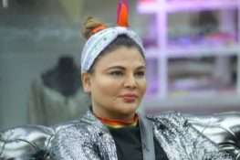 راکھی ساونت کے ناقابلِ ضمانت وارنٹ گرفتاری جاری، 2010 کے خودکشی کیس میں عدالت کا حکم
