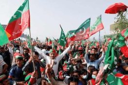 صوابی میں پی ٹی آئی کے 56 کارکن گرفتار، اسکول بھی بند رکھنے کا اعلان
